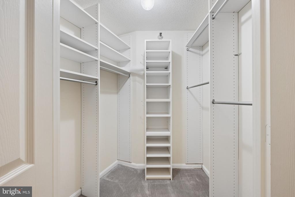 14800 PENNFIELD CIRCLE Unit: 301