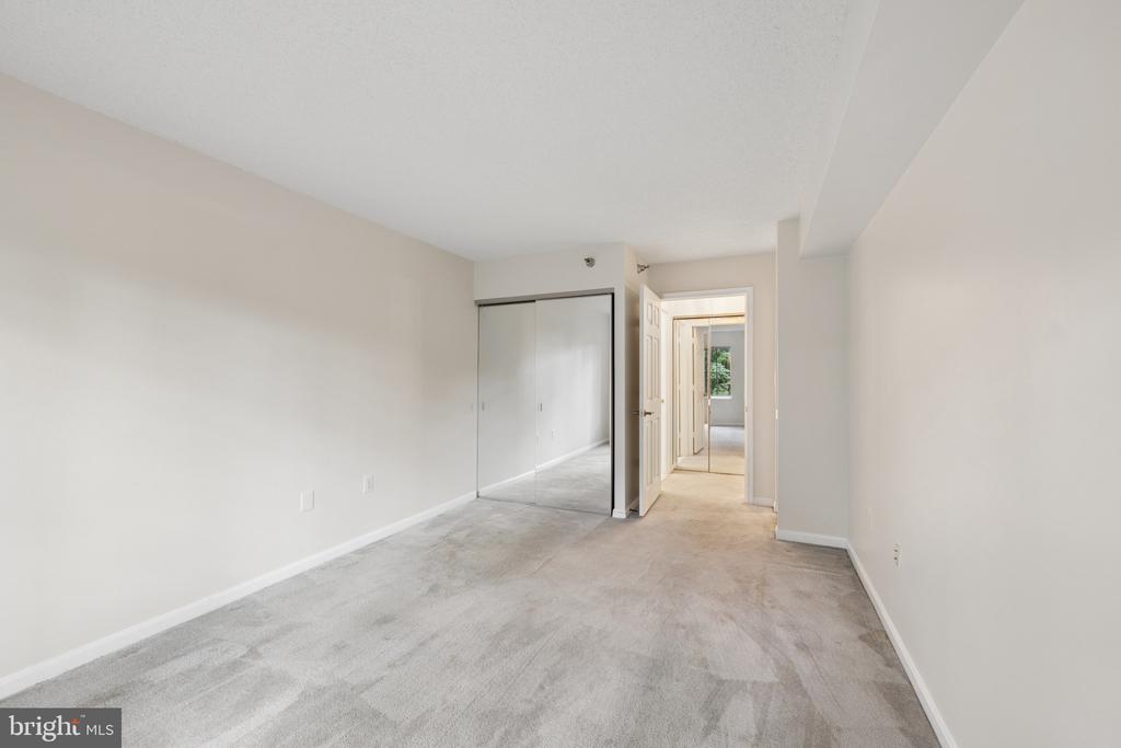 14800 PENNFIELD CIRCLE Unit: 301