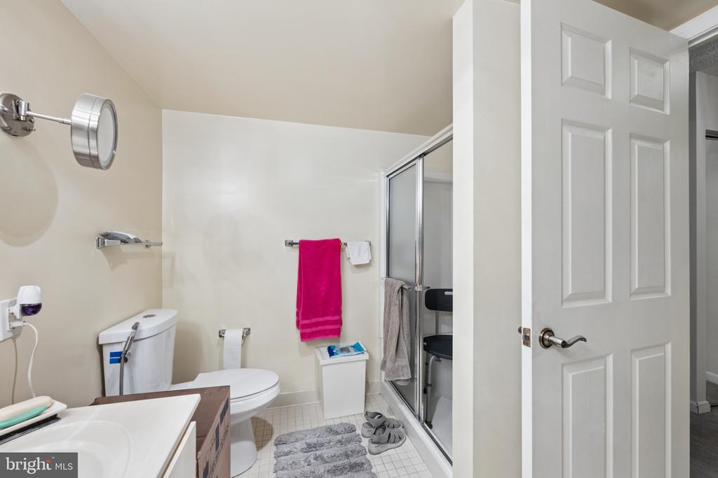 14800 PENNFIELD CIRCLE Unit: 301