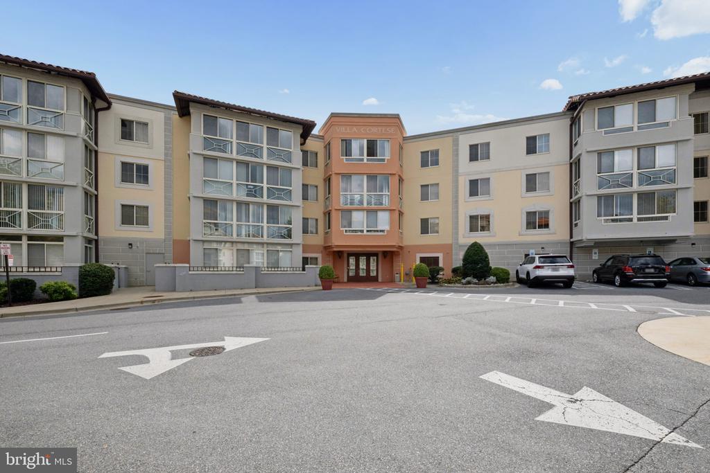14800 PENNFIELD CIRCLE Unit: 301