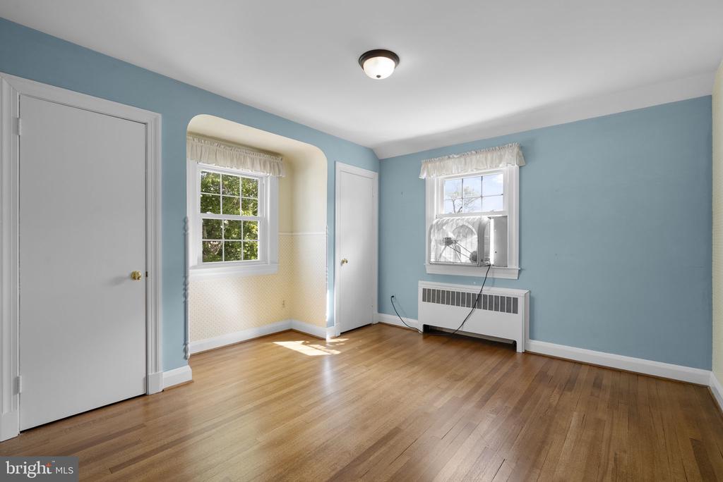 19 INDIAN SPRING DRIVE
