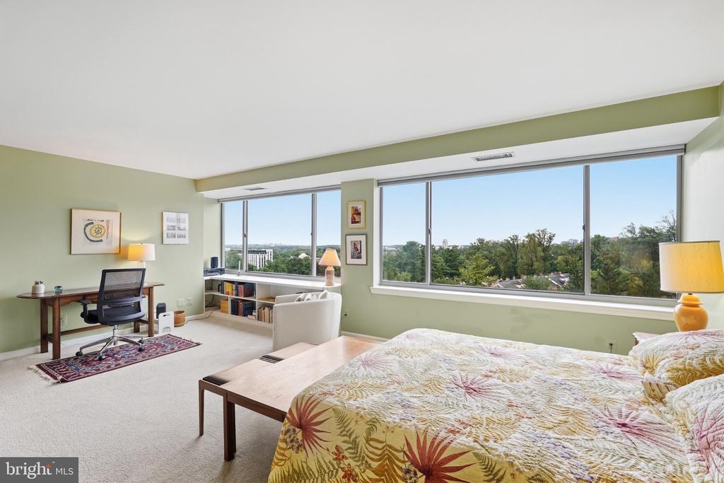 5450 WHITLEY PARK TERRACE Unit: 910
