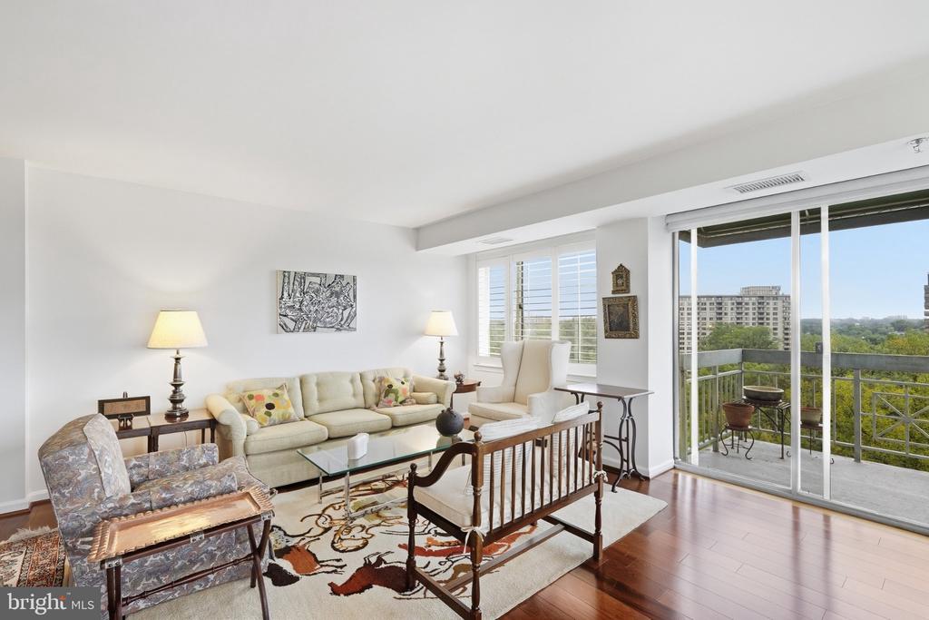 5450 WHITLEY PARK TERRACE Unit: 910