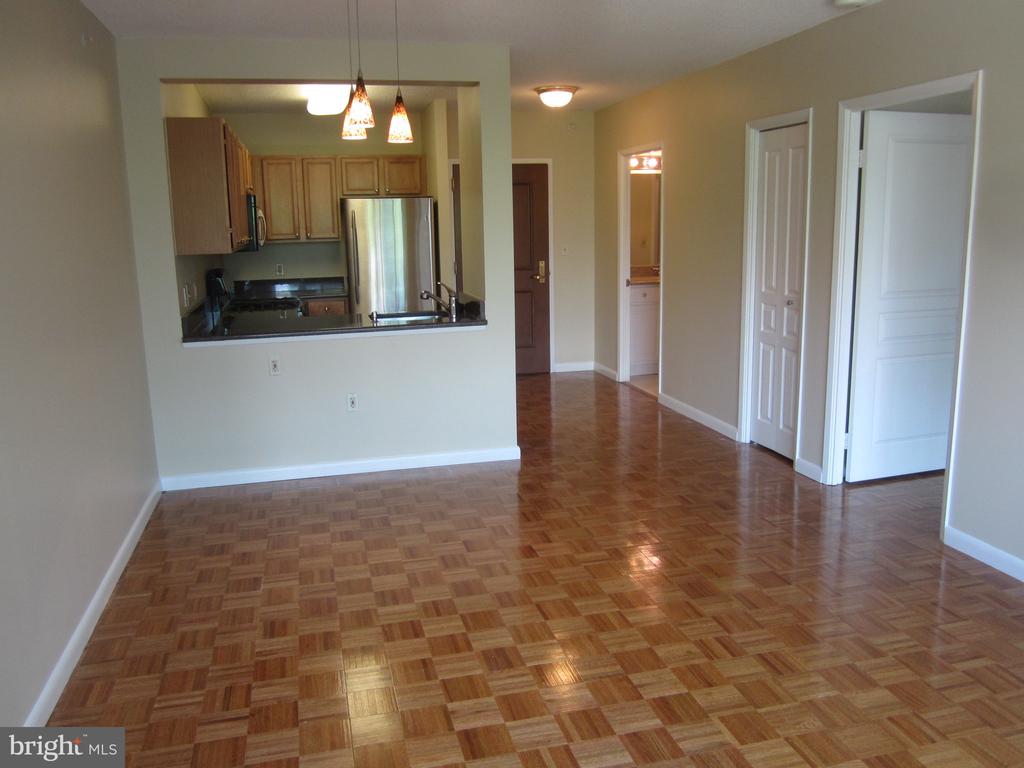 7111 WOODMONT AVENUE Unit: 610