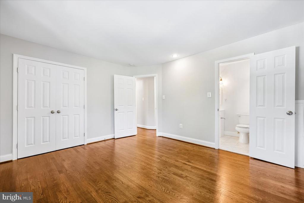 3908 SPRUELL COURT