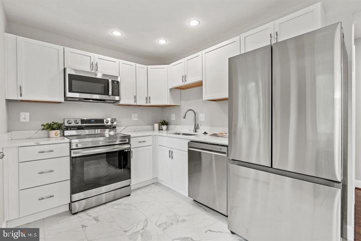 3908 SPRUELL COURT