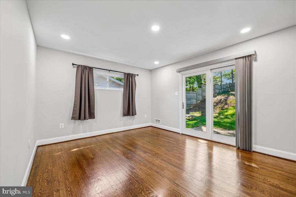 3908 SPRUELL COURT