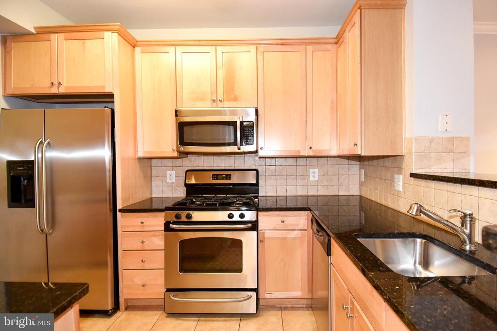 11800 OLD GEORGETOWN ROAD Unit: 1330