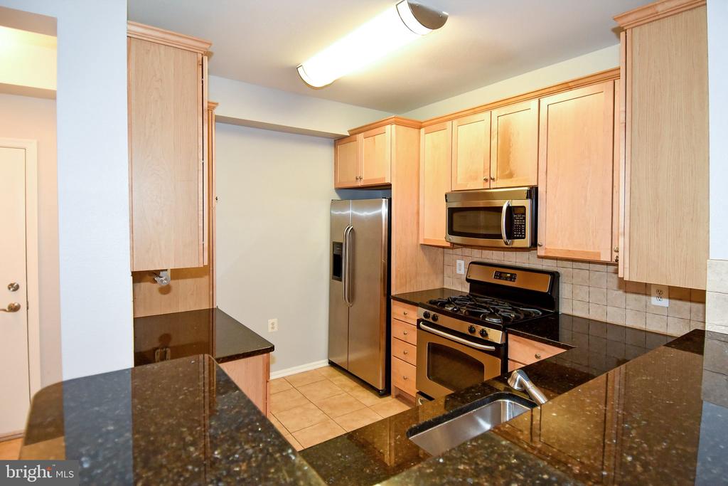 11800 OLD GEORGETOWN ROAD Unit: 1330