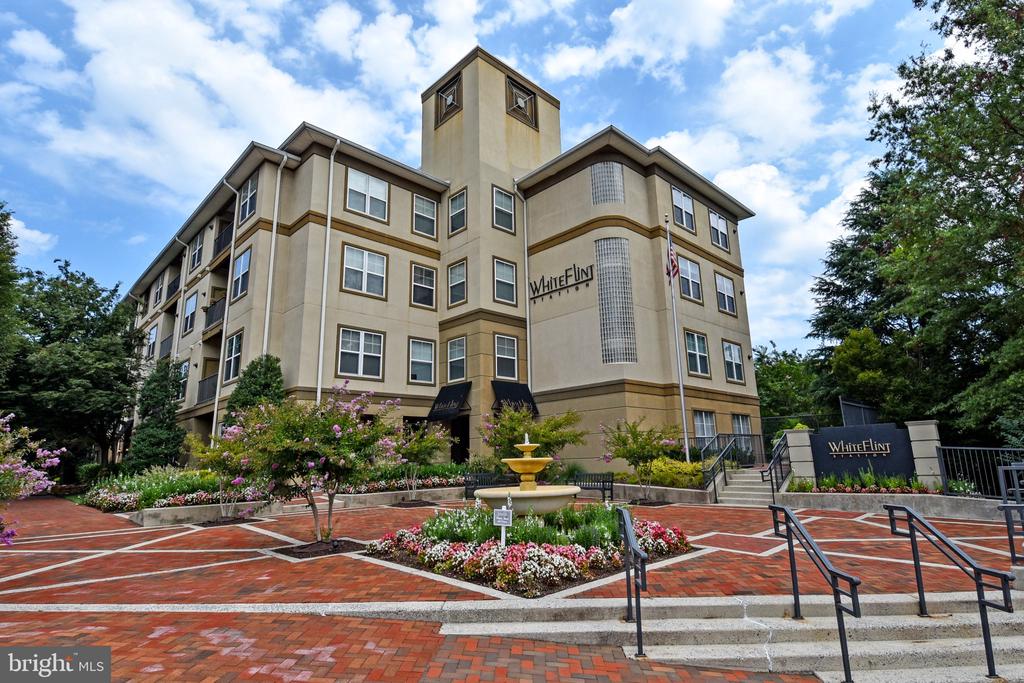 11800 OLD GEORGETOWN ROAD Unit: 1330