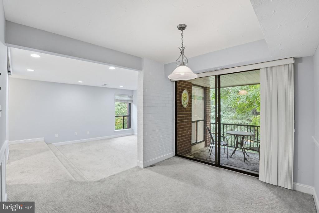 2105 WALSH VIEW TERRACE Unit: 15-301