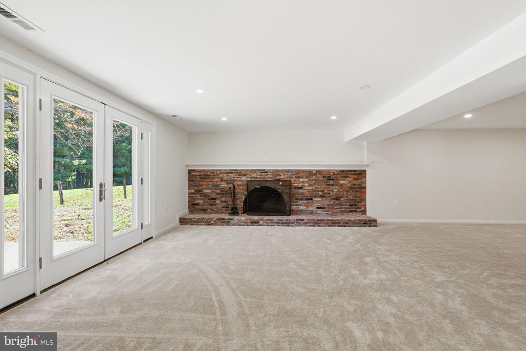 14909 WATERWAY DRIVE