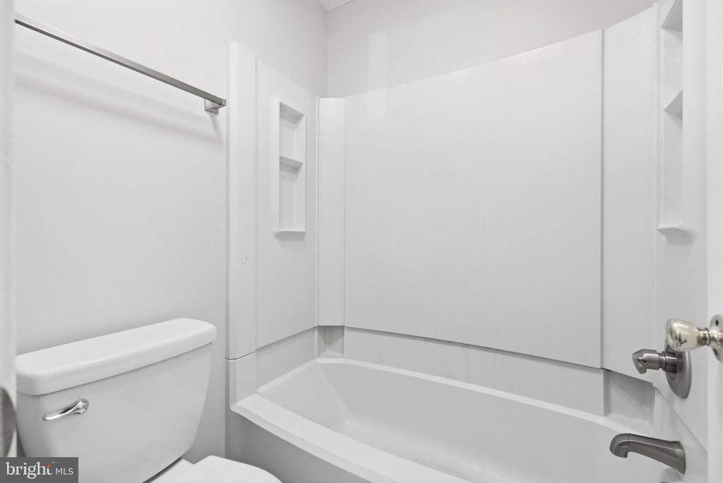 13121 WONDERLAND WAY Unit: 13-138