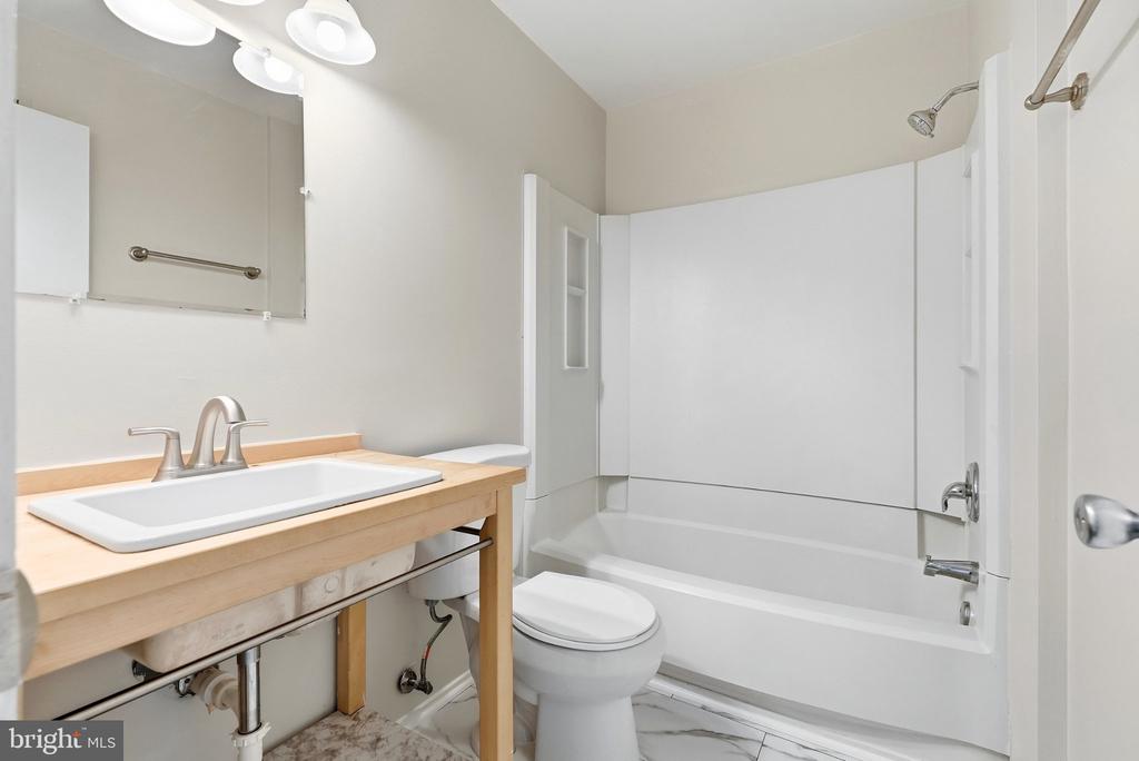13121 WONDERLAND WAY Unit: 13-138