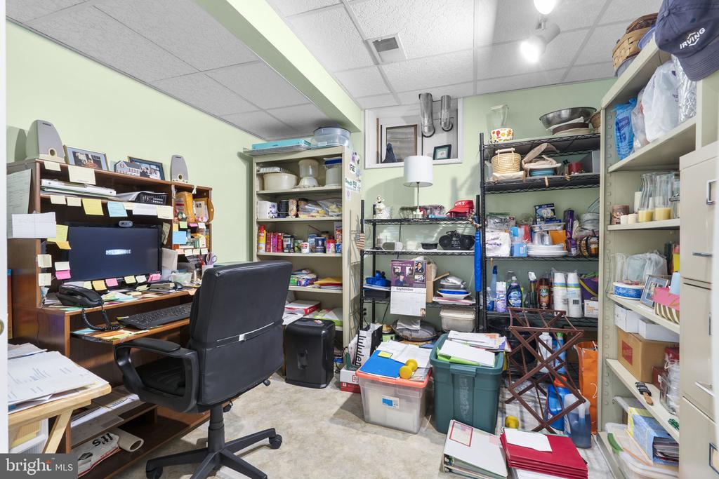 9804 DAMERON DRIVE