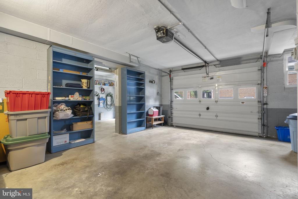 9804 DAMERON DRIVE