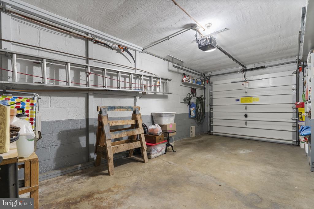 9804 DAMERON DRIVE