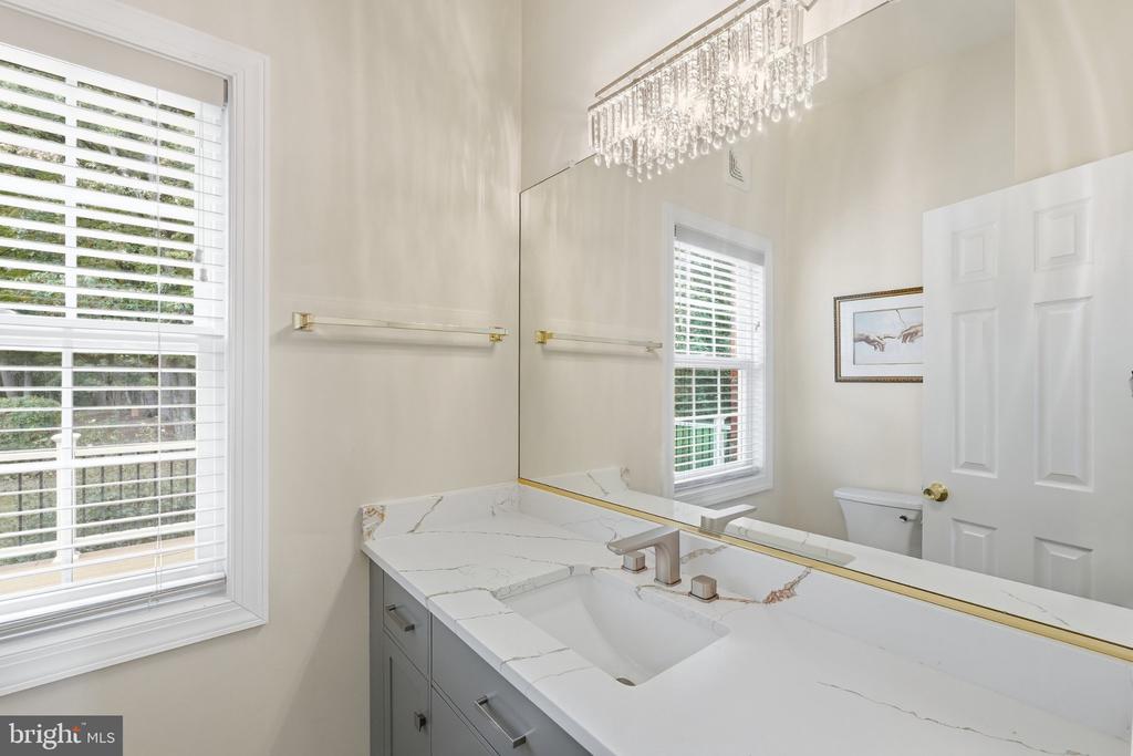 13010 BOSWELL COURT