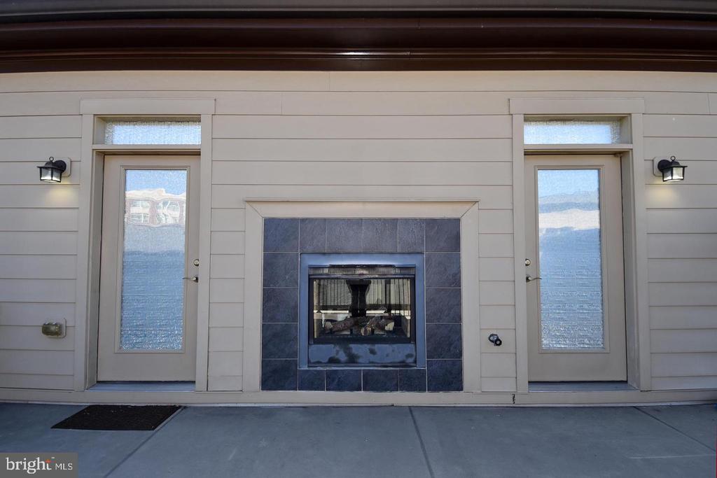 12525 LINDA VIEW LANE