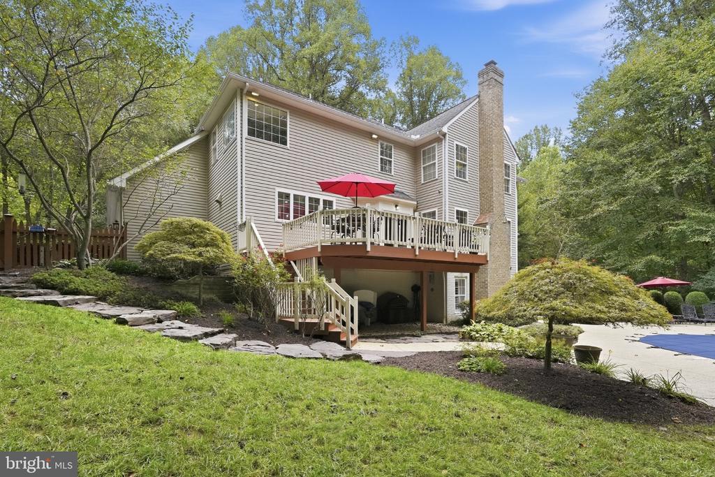 12041 GREAT ELM DRIVE