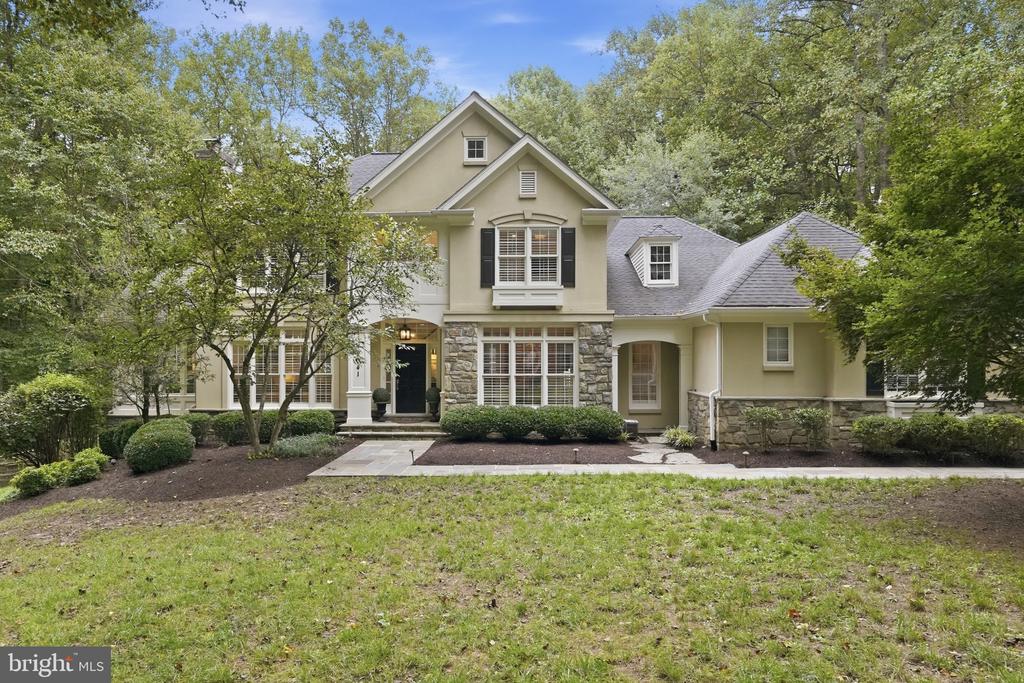 12041 GREAT ELM DRIVE