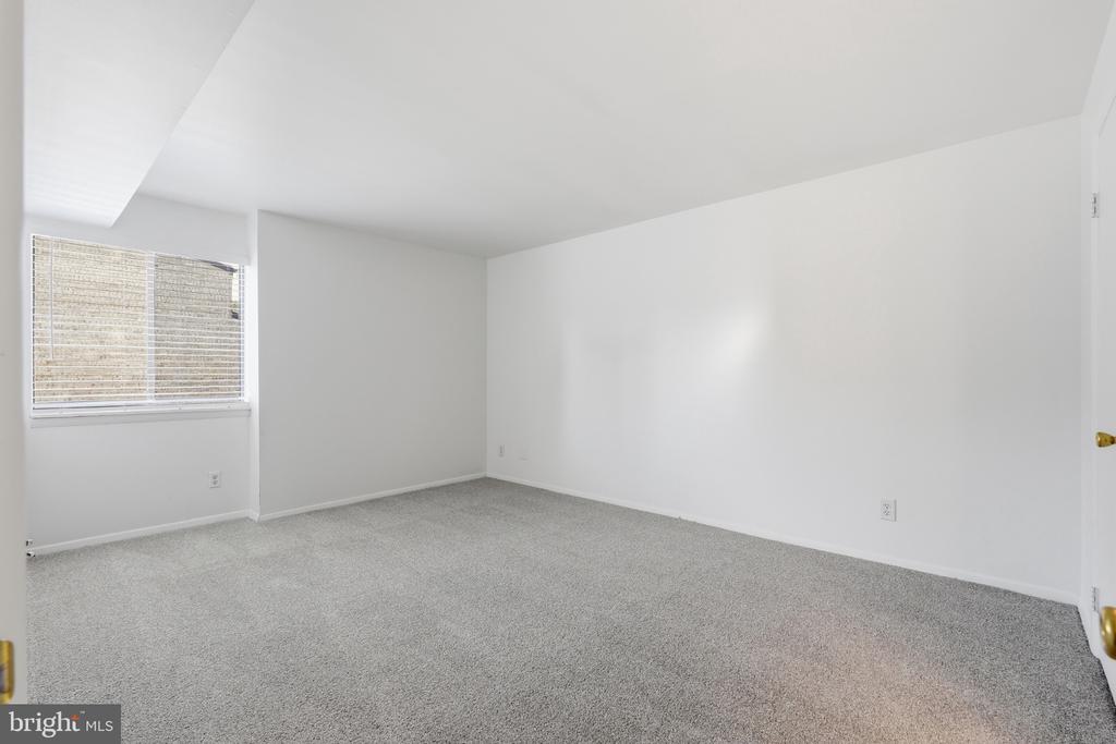 19007 MILLS CHOICE ROAD Unit: 3