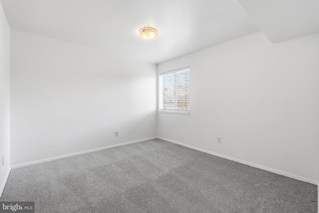 19007 MILLS CHOICE ROAD Unit: 3