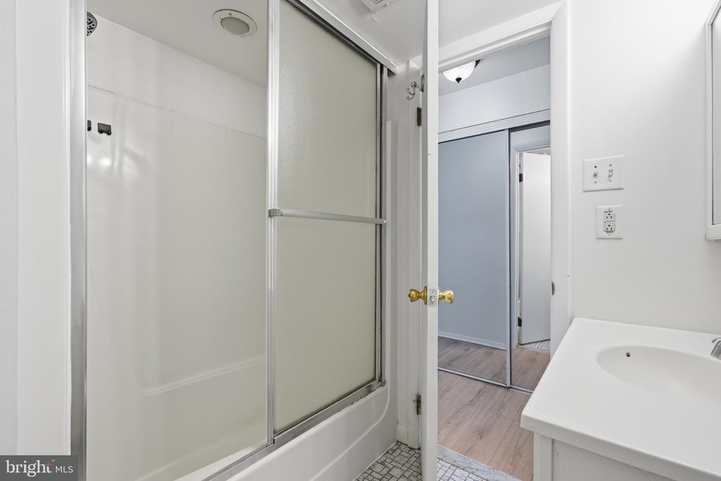 19007 MILLS CHOICE ROAD Unit: 3