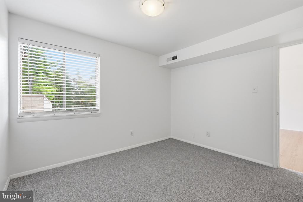19007 MILLS CHOICE ROAD Unit: 3
