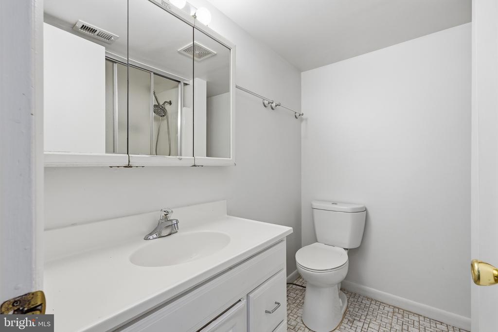 19007 MILLS CHOICE ROAD Unit: 3