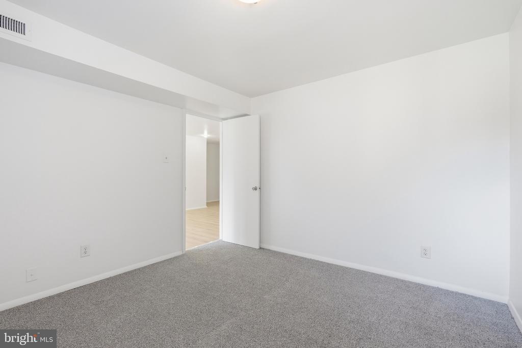 19007 MILLS CHOICE ROAD Unit: 3