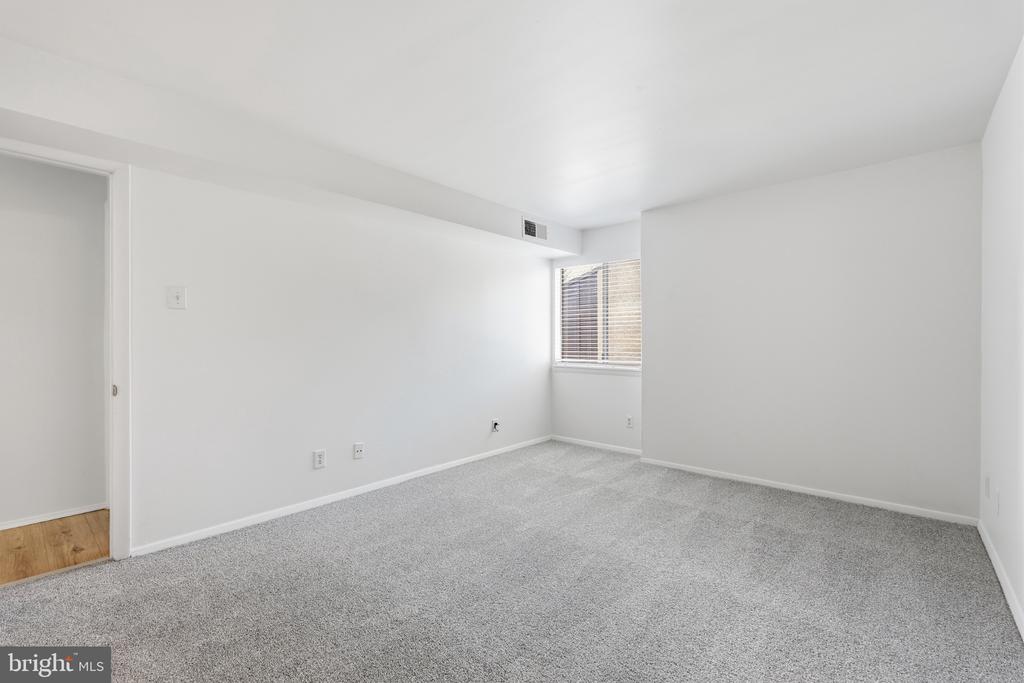 19007 MILLS CHOICE ROAD Unit: 3