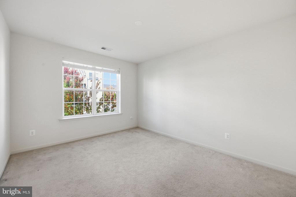 22956 SPICEBUSH DRIVE Unit: 1411