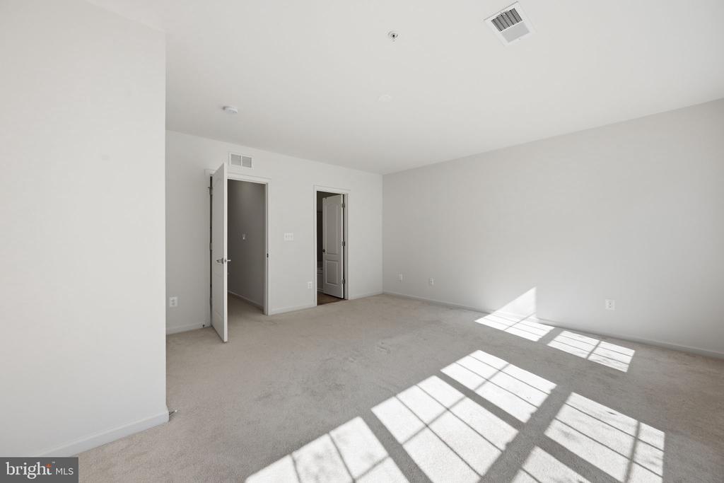 22956 SPICEBUSH DRIVE Unit: 1411