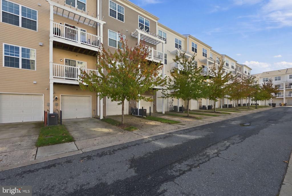 22956 SPICEBUSH DRIVE Unit: 1411