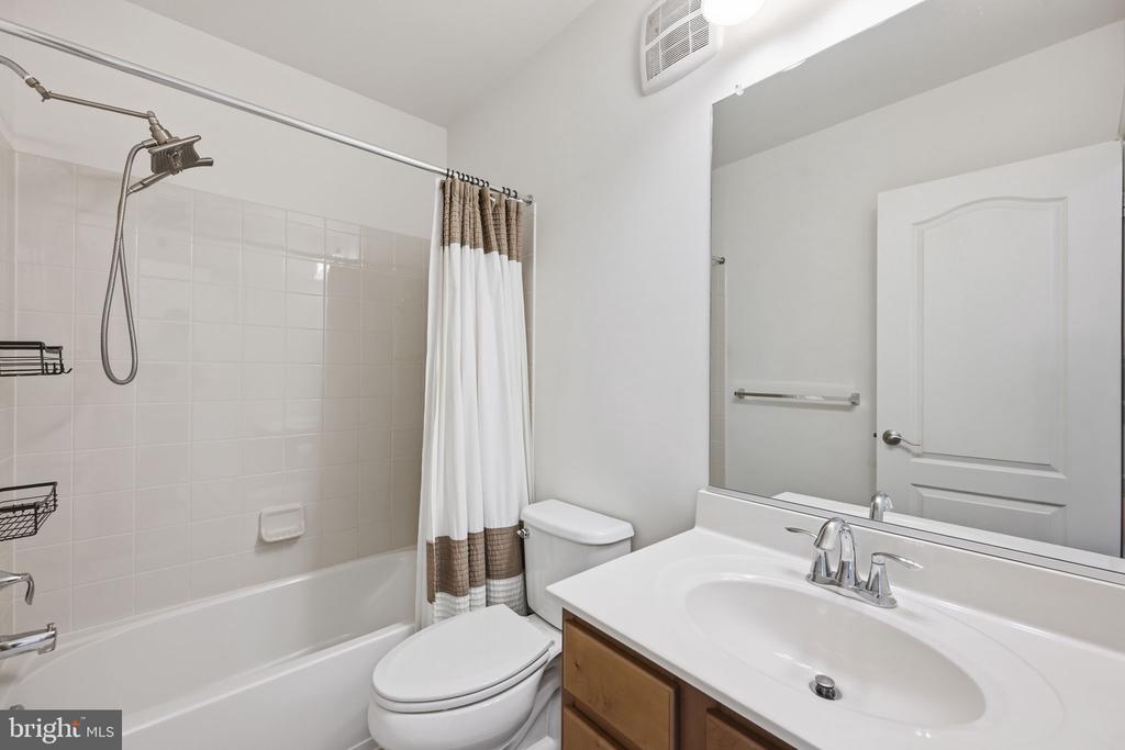 22956 SPICEBUSH DRIVE Unit: 1411