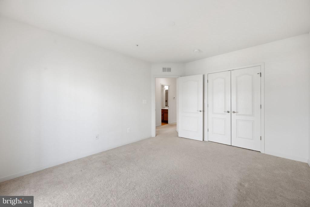 22956 SPICEBUSH DRIVE Unit: 1411