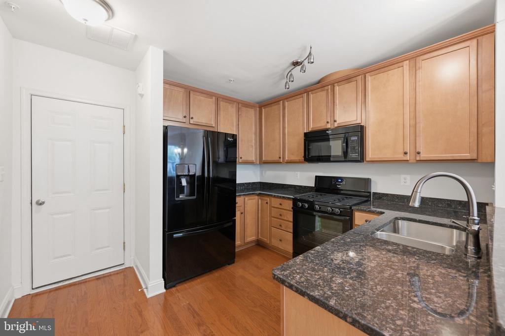 22956 SPICEBUSH DRIVE Unit: 1411