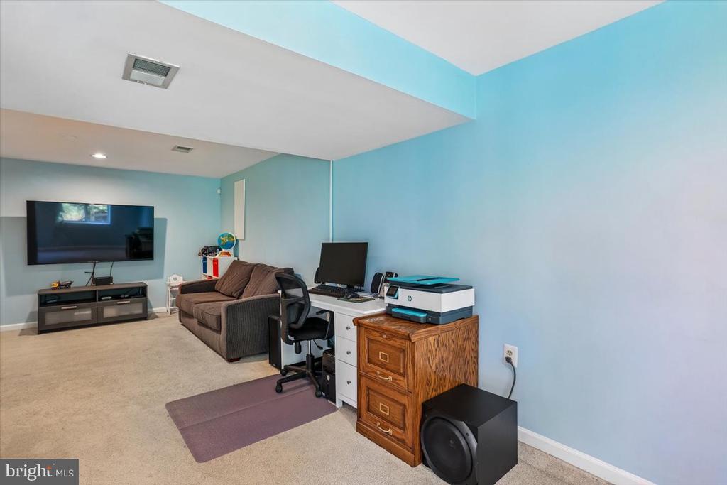 139 AMBERLEIGH DRIVE