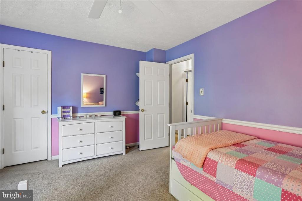 139 AMBERLEIGH DRIVE
