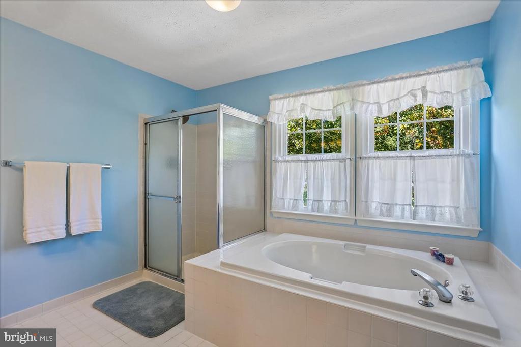 139 AMBERLEIGH DRIVE