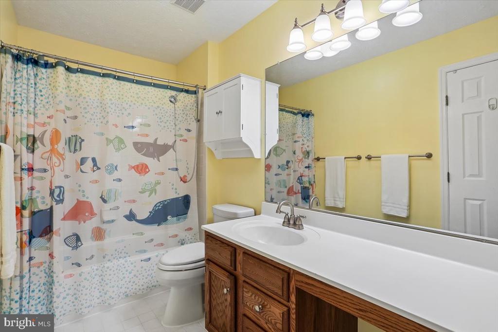 139 AMBERLEIGH DRIVE