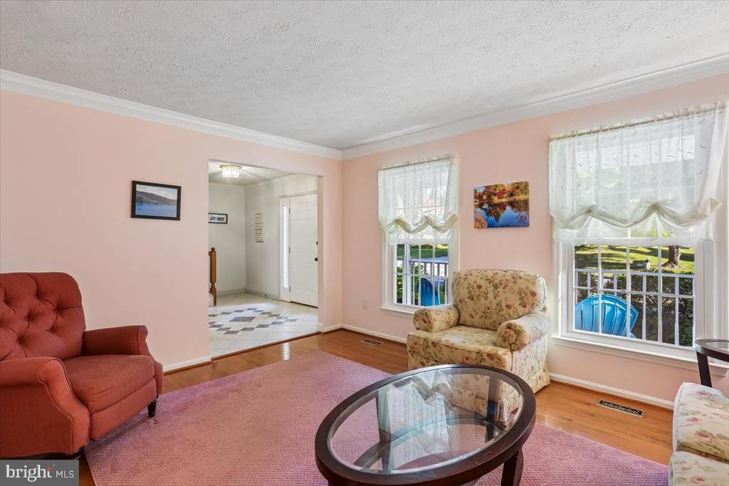 139 AMBERLEIGH DRIVE