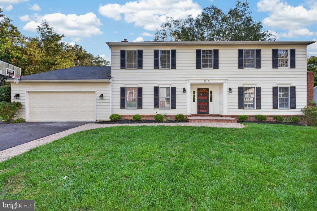 2512 LOCUSTWOOD PLACE