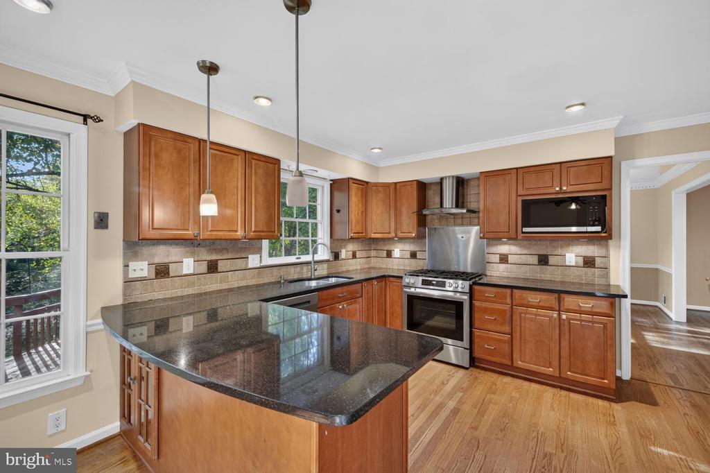 2512 LOCUSTWOOD PLACE