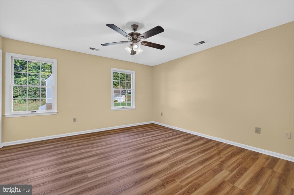 2512 LOCUSTWOOD PLACE