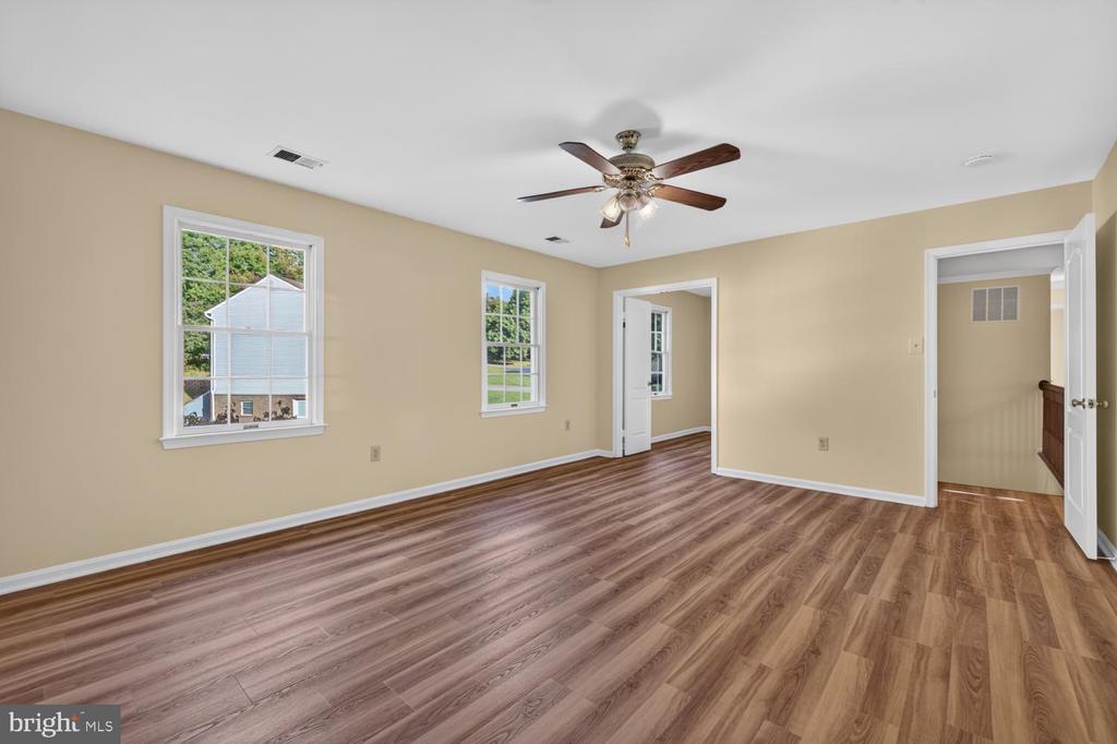 2512 LOCUSTWOOD PLACE