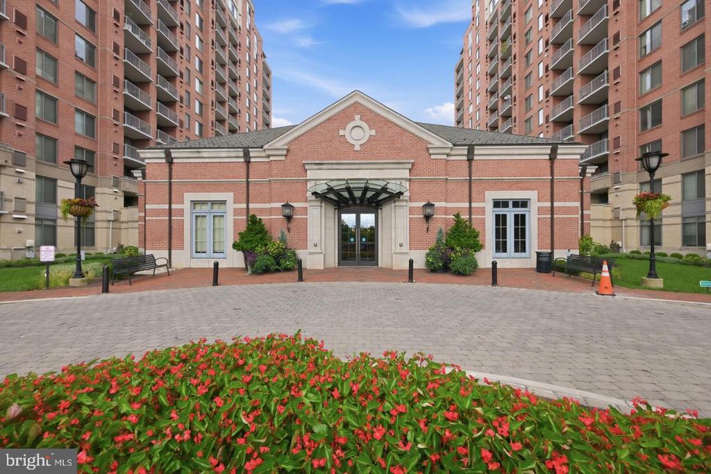 11710 OLD GEORGETOWN ROAD Unit: 127