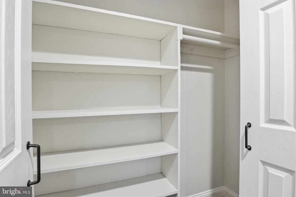 8618 MANCHESTER ROAD Unit: 4