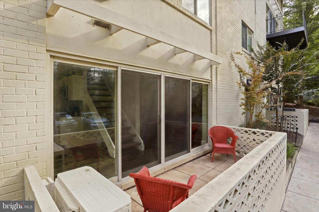8618 MANCHESTER ROAD Unit: 4